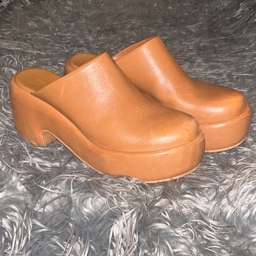 EVERLANE  Leather Wooden Tan Platform Clog Mules Sz 8 BOHO Minimalist